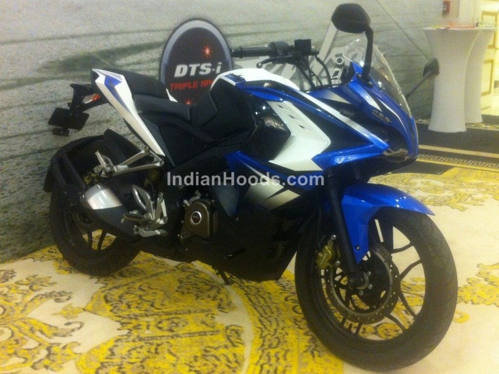 Bajaj Pulsar 200 SS Blue Spy Shot