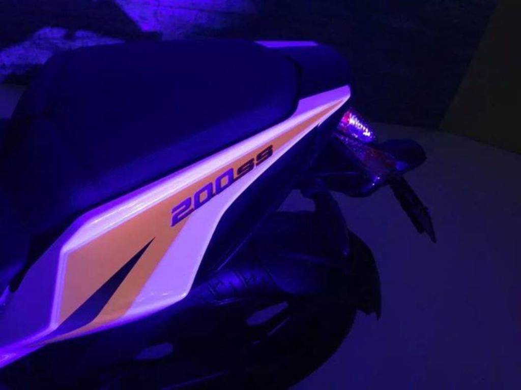 Bajaj Pulsar 200SS