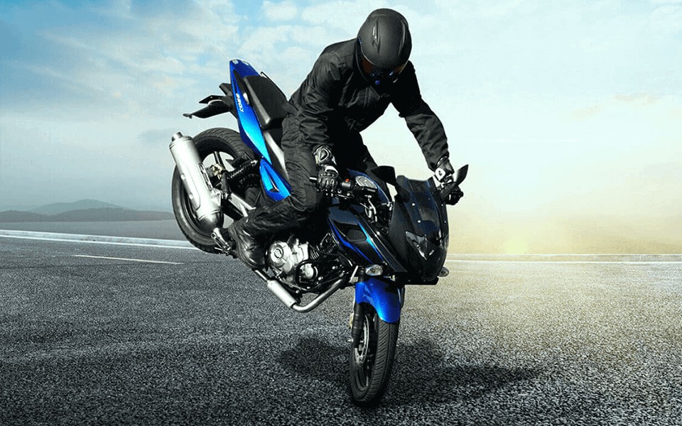 Bajaj Pulsar 220F BS6