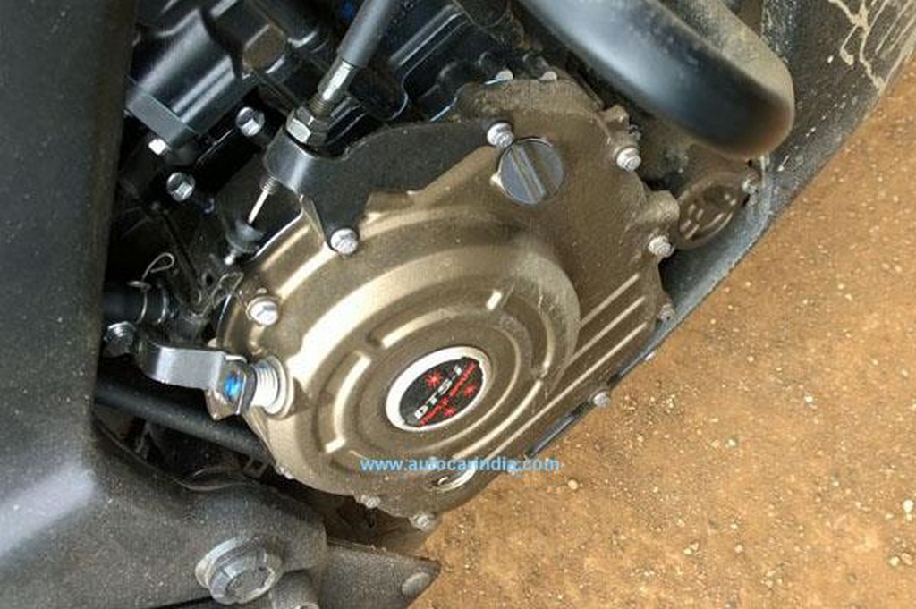 Bajaj Pulsar CS 400 Engine