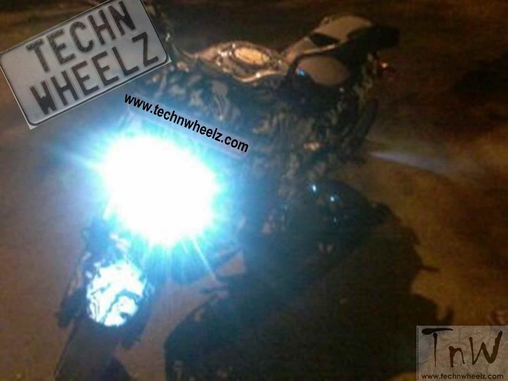 Bajaj Pulsar CS400 spy pic Front