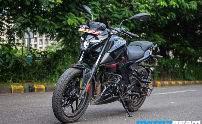 Bajaj Pulsar N160 Review 12