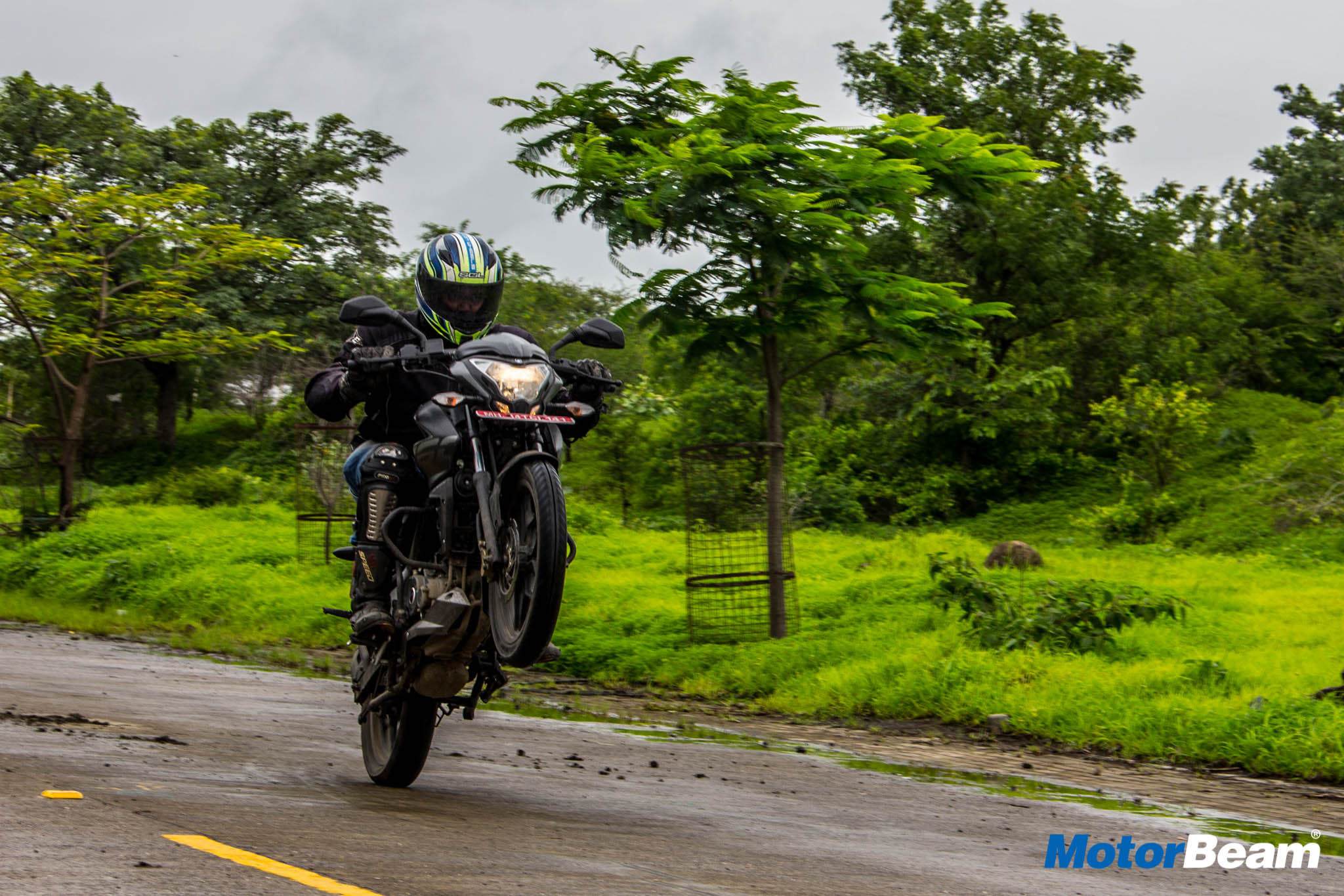 Bajaj Pulsar NS 160 Research 8