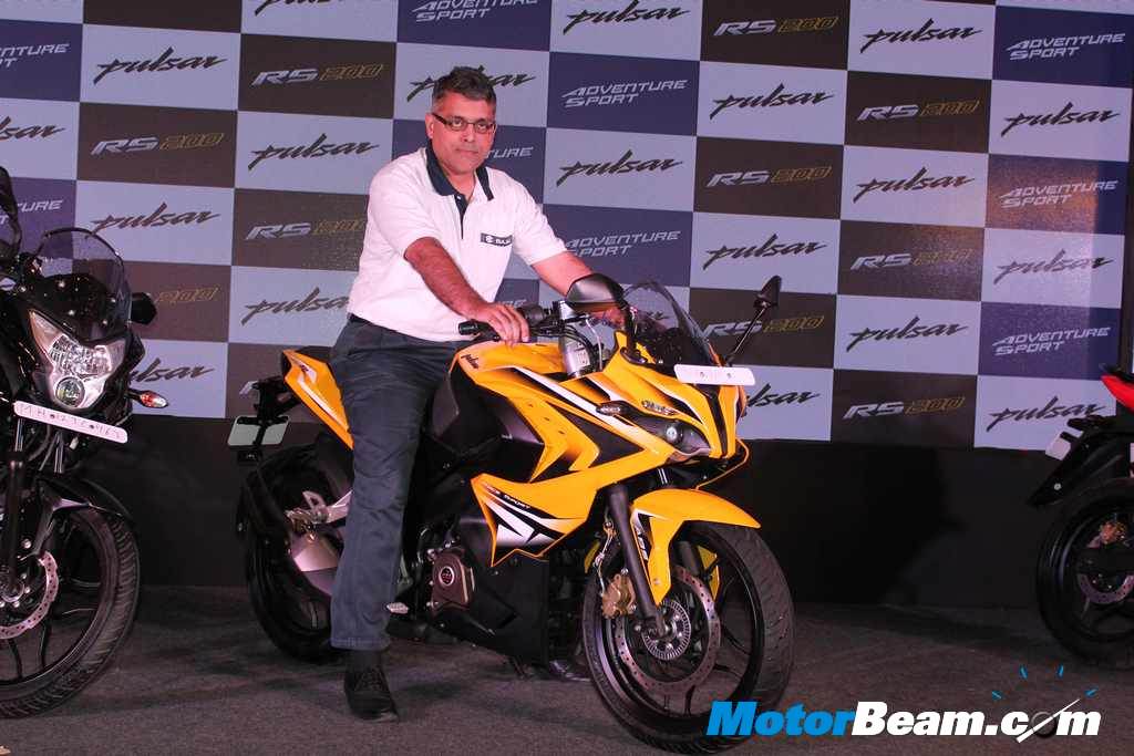 Bajaj Pulsar RS 200 Bookings