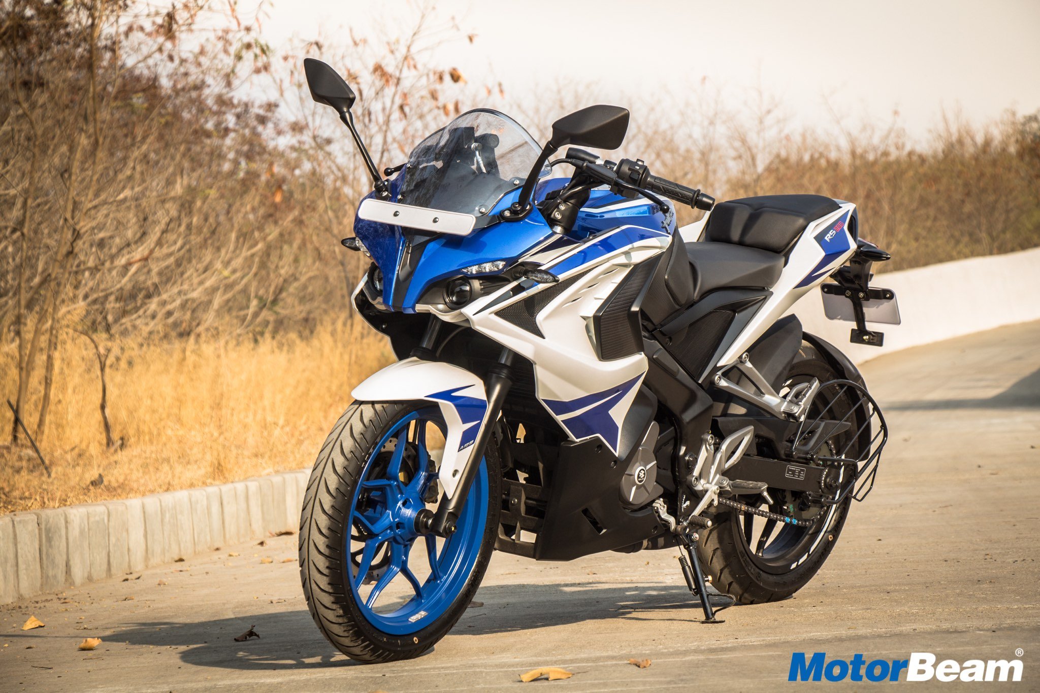 Bajaj Pulsar RS 200 Specifications