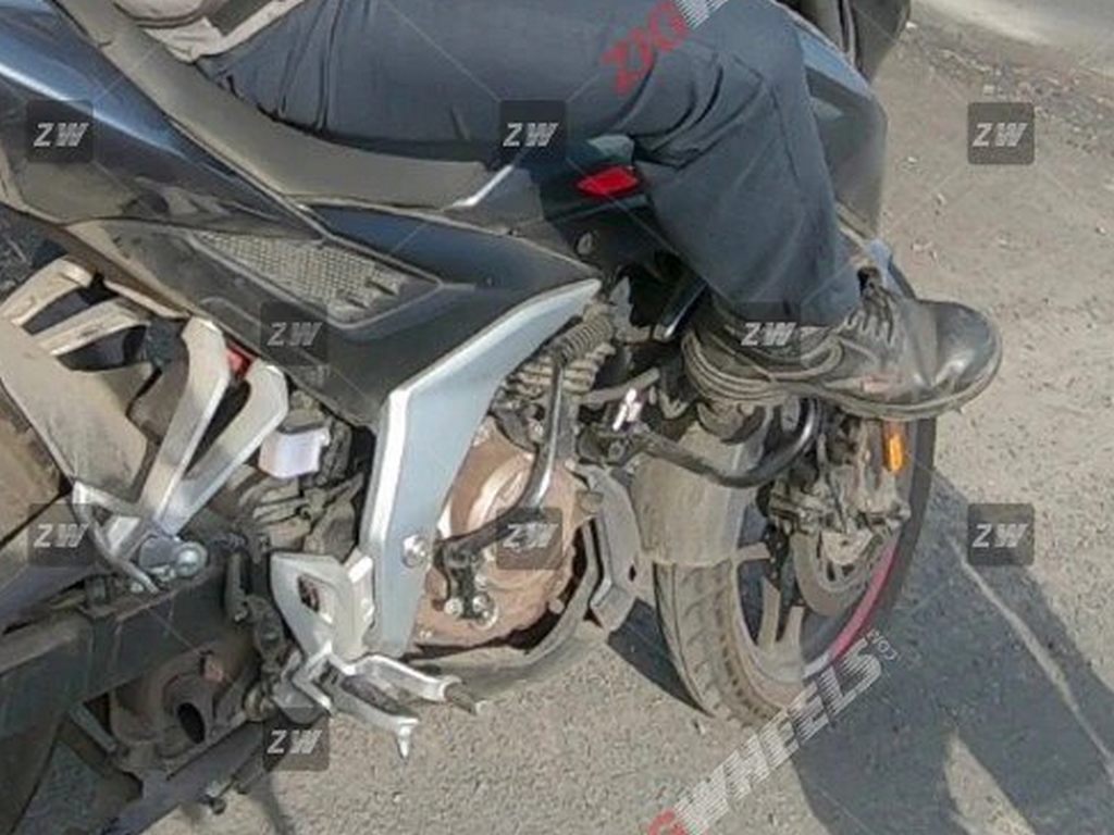 Bajaj Pulsar Spied Engine