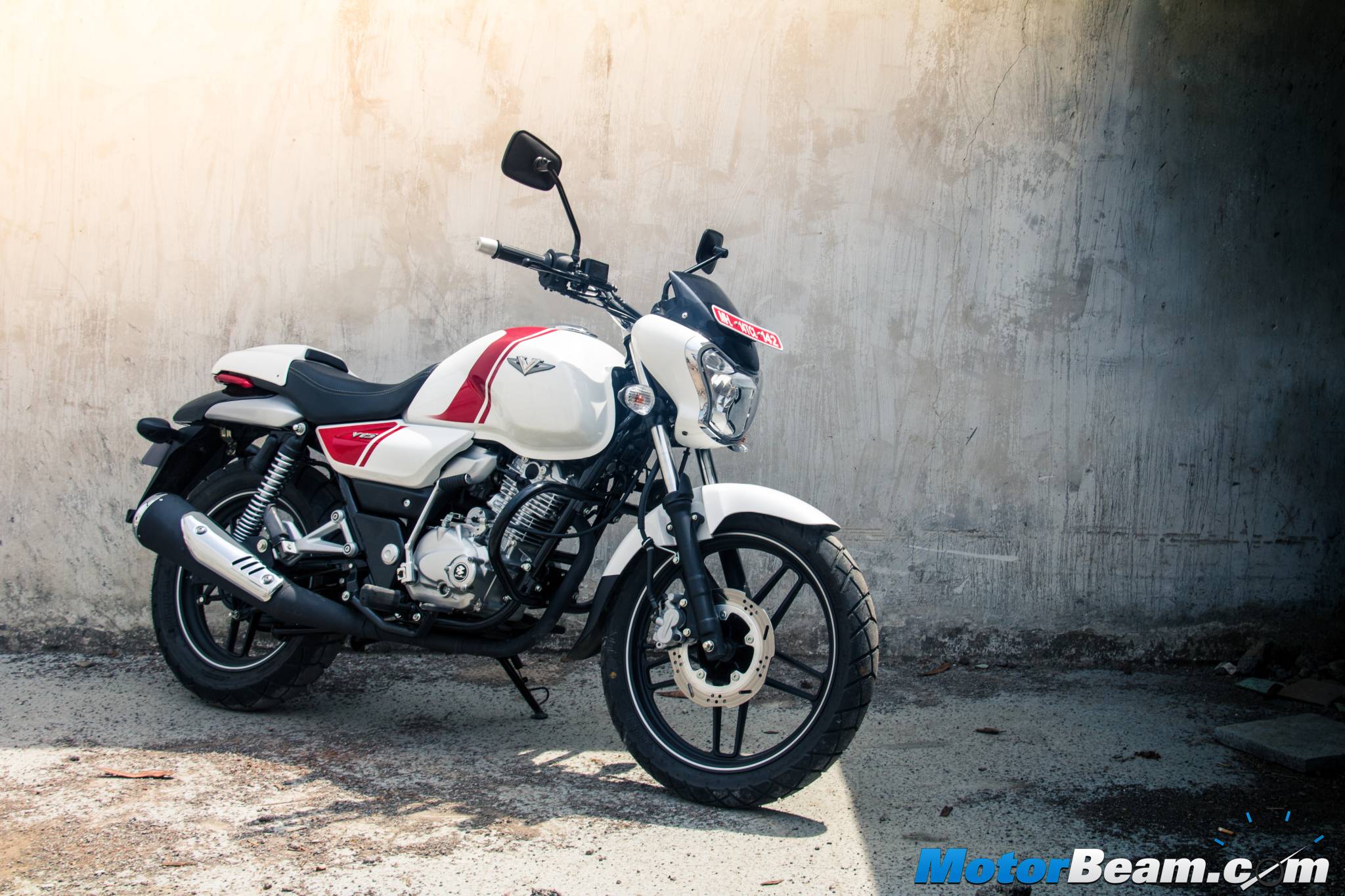 Bajaj V15 Review