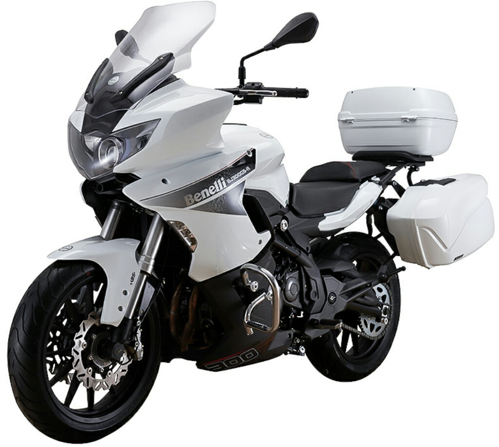 Benelli BJ300GS Features