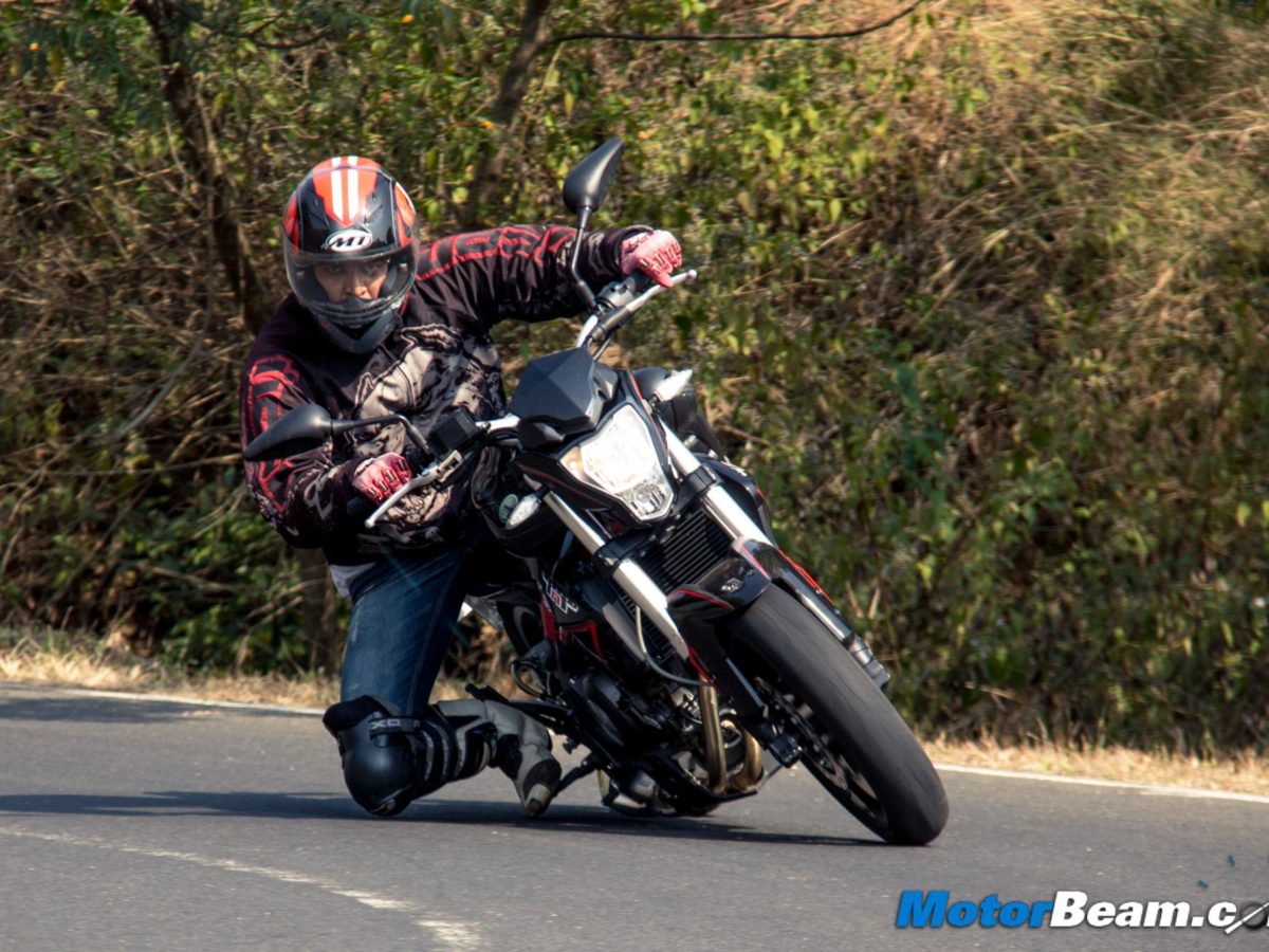 2015 Benelli TNT 300 Test Ride Review