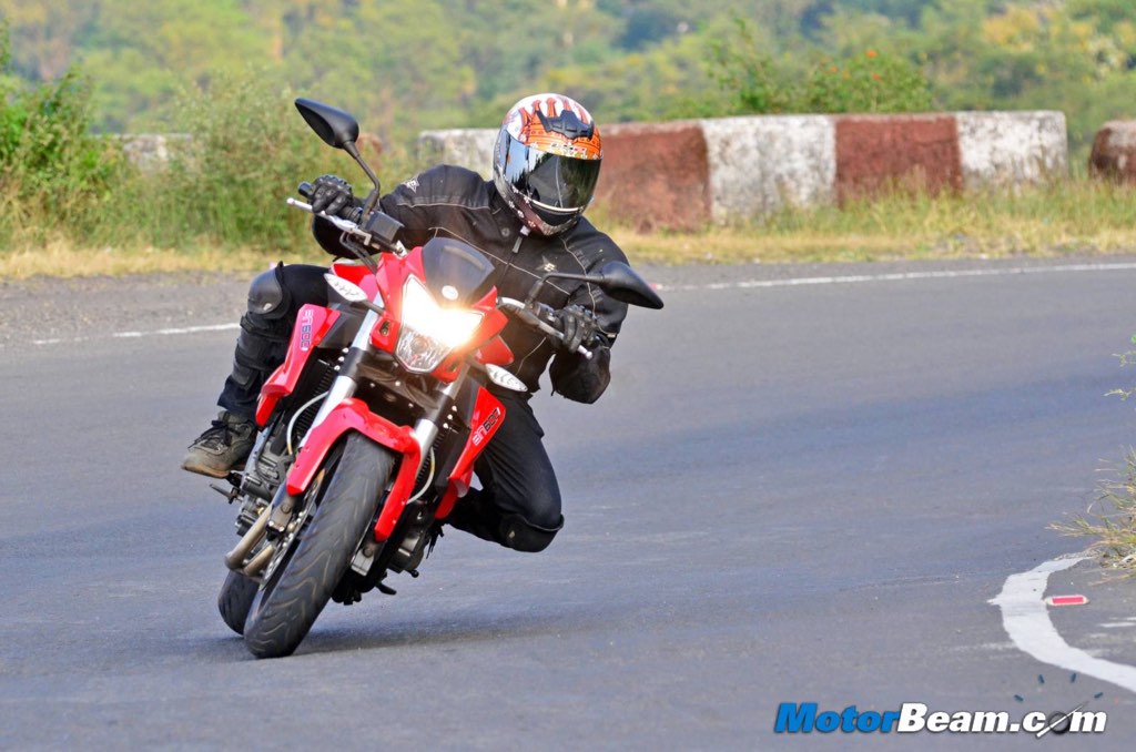 Benelli TNT 600i Handling