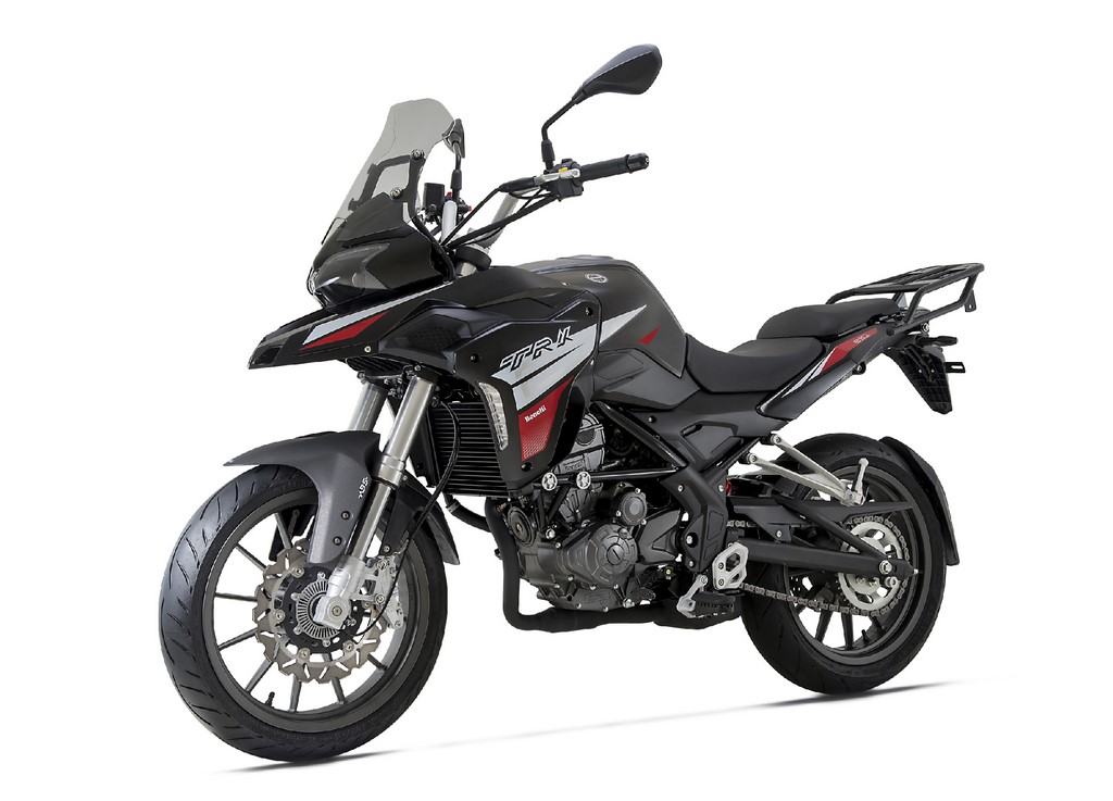 Benelli TRK 251 Glossy Black