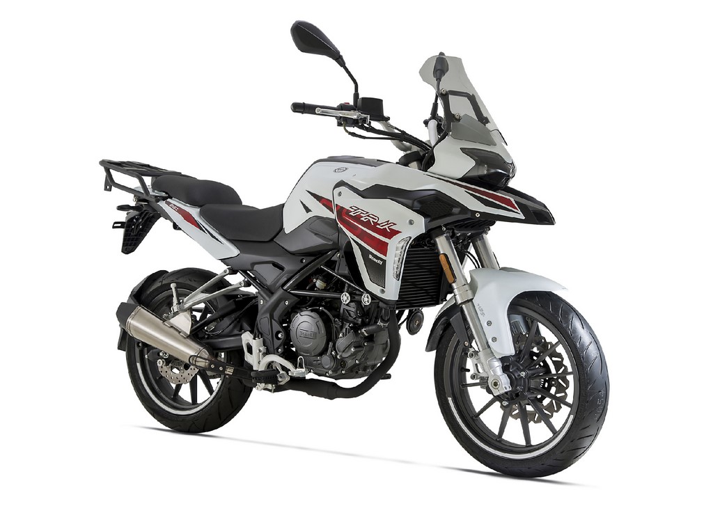 Benelli TRK 251 Glossy White