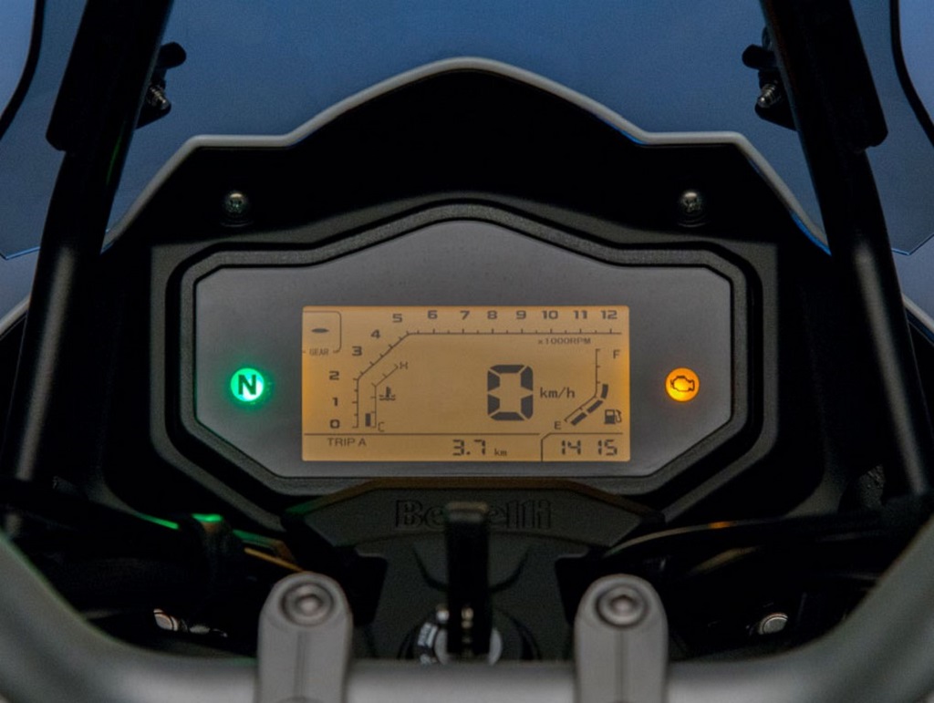 Benelli TRK 251 Instrumentation