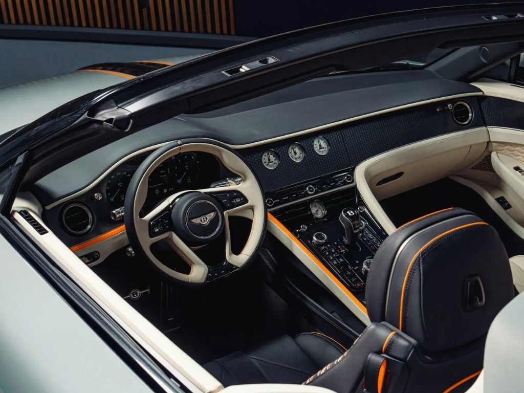 Bentley Batur Convertible interior