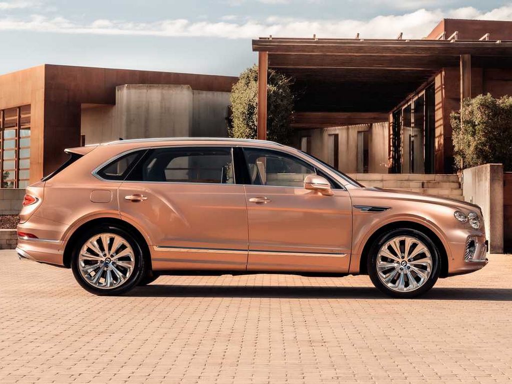 Bentley Bentayga Extended Wheelbase Side