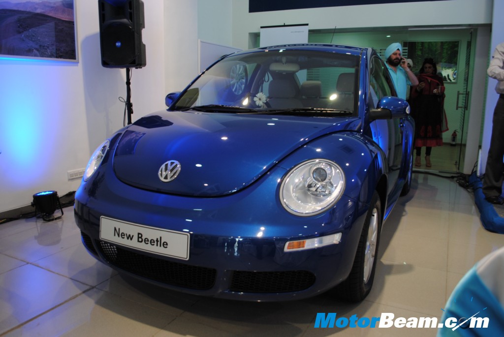 Blue_Volkswagen_Beetle