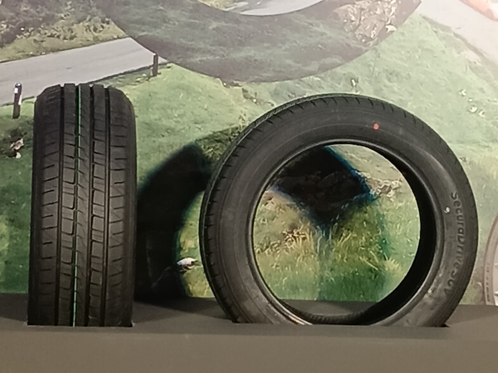 CEAT CIRCL Tyres side