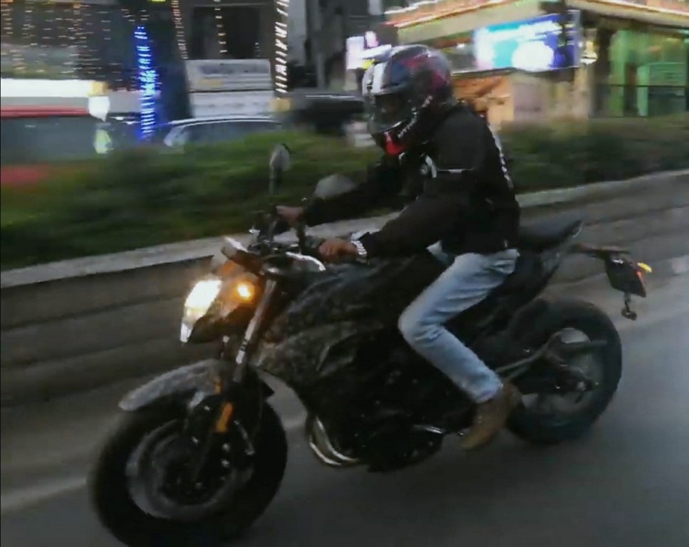 CF Moto 400 NK Spied