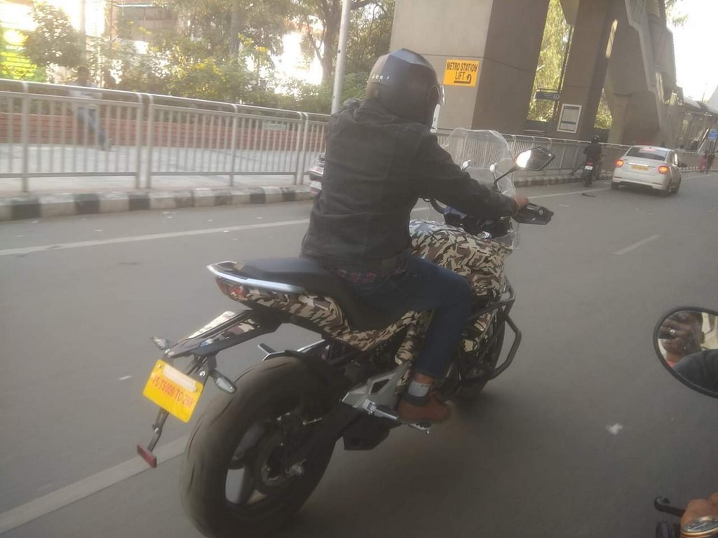 CF Moto 650 MT Rear