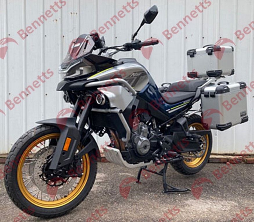 CFMoto 800MT 2