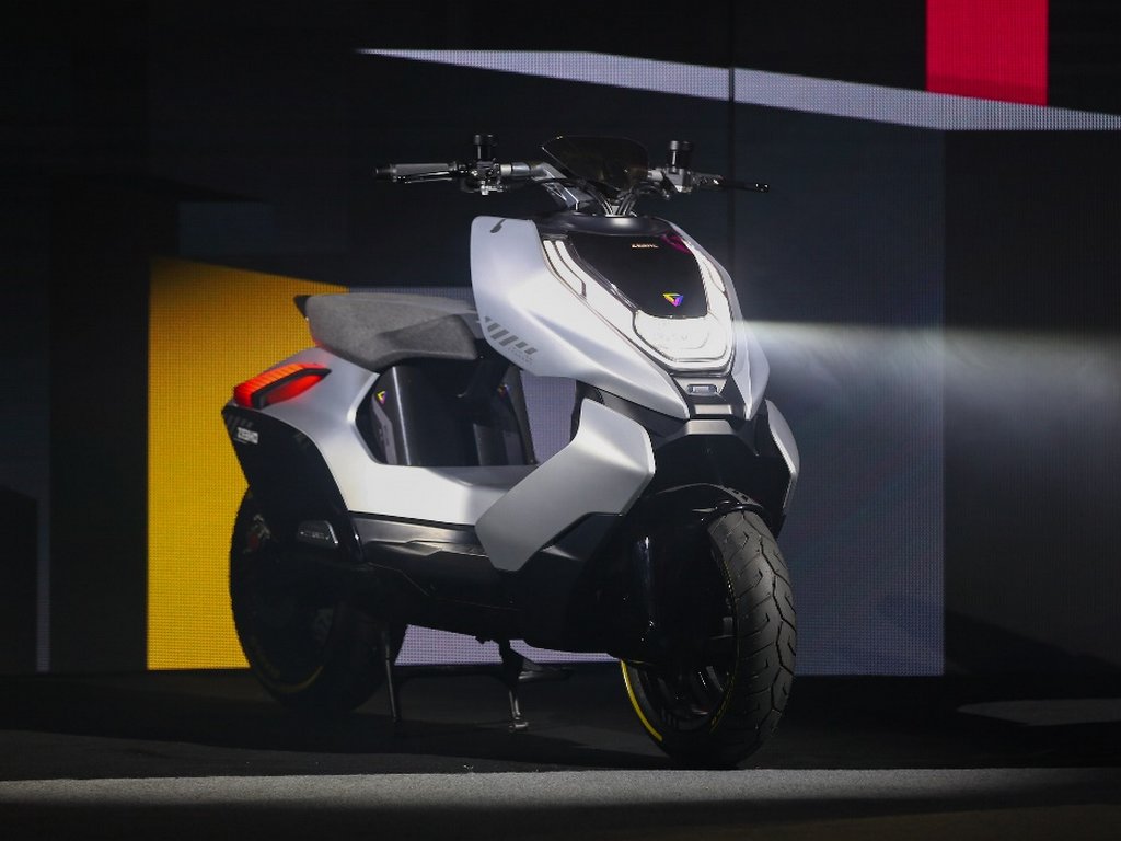 CFMoto Zeeho EV Brand Cyber Concept