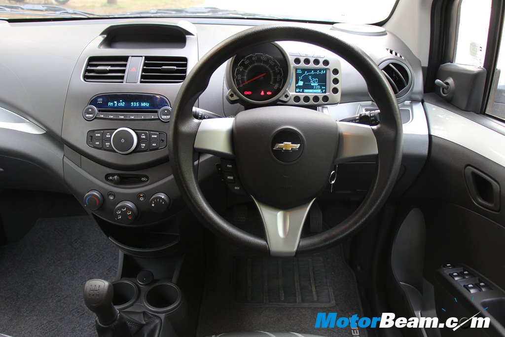 Chevrolet Beat Interior Review
