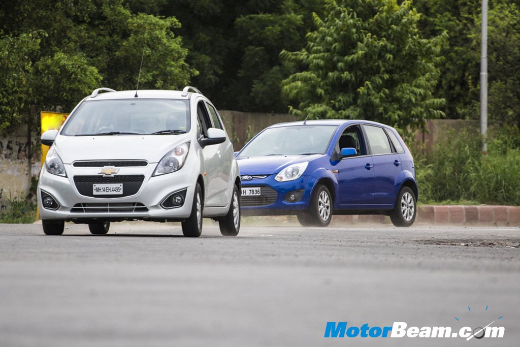 Chevrolet Beat vs Ford Figo Dynamics