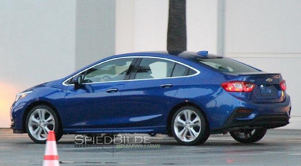 Chevrolet Cruze Testing