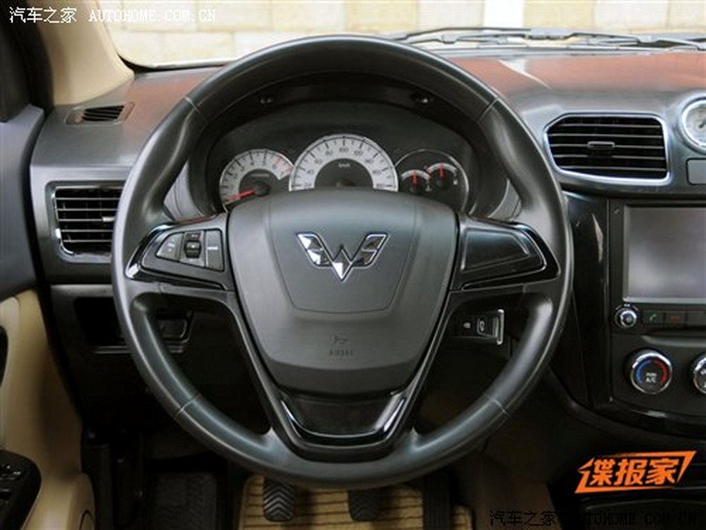 Chevrolet Enjoy Facelift Steering Wheel