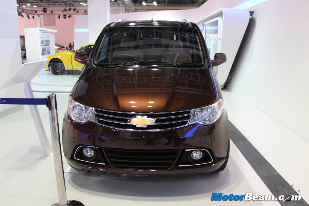 Chevrolet Enjoy Luxury Edition Front