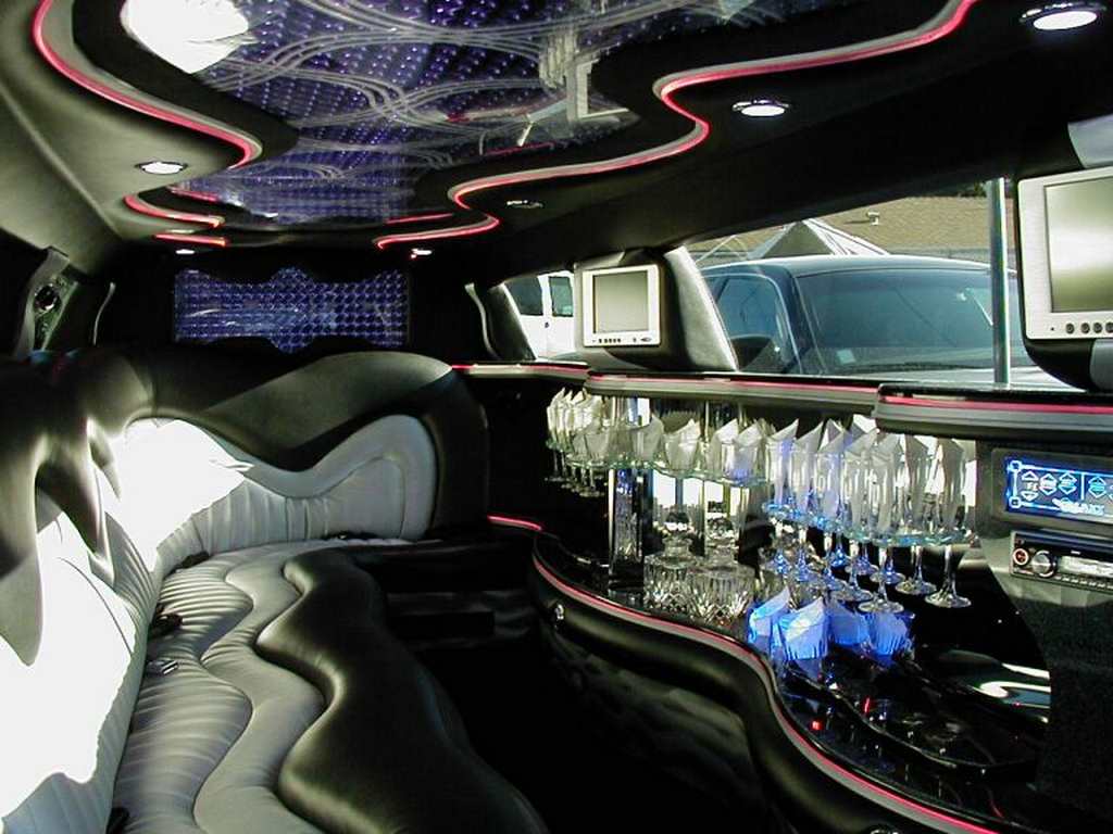 Chrysler Limousine interior