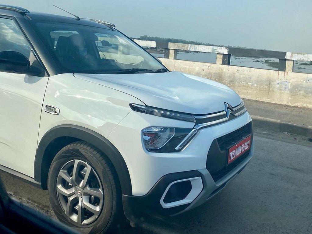 Citroen C3 Spied Headlight