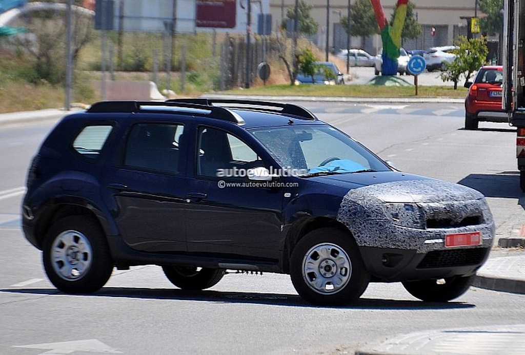 Dacia Duster Facelift Spied Side