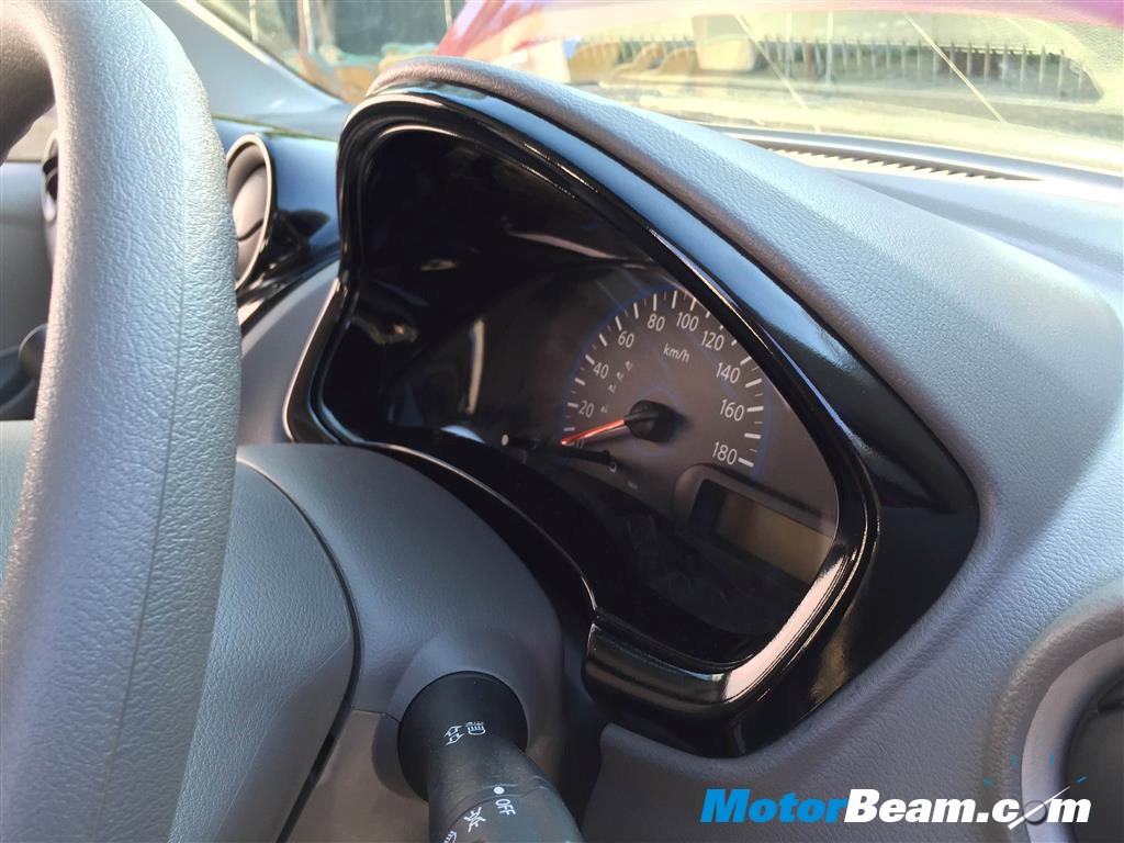 Datsun GO+ Piano Black Centre Console