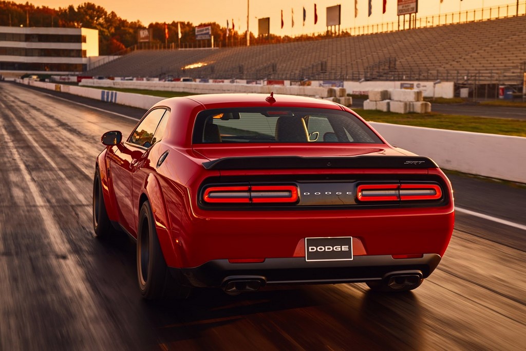 Dodge Chalenger SRT Demon Rear