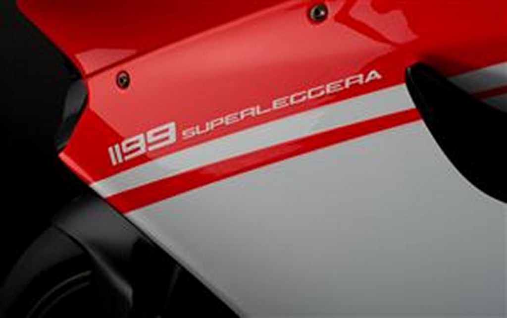 Ducati 1199 Superleggera Badging