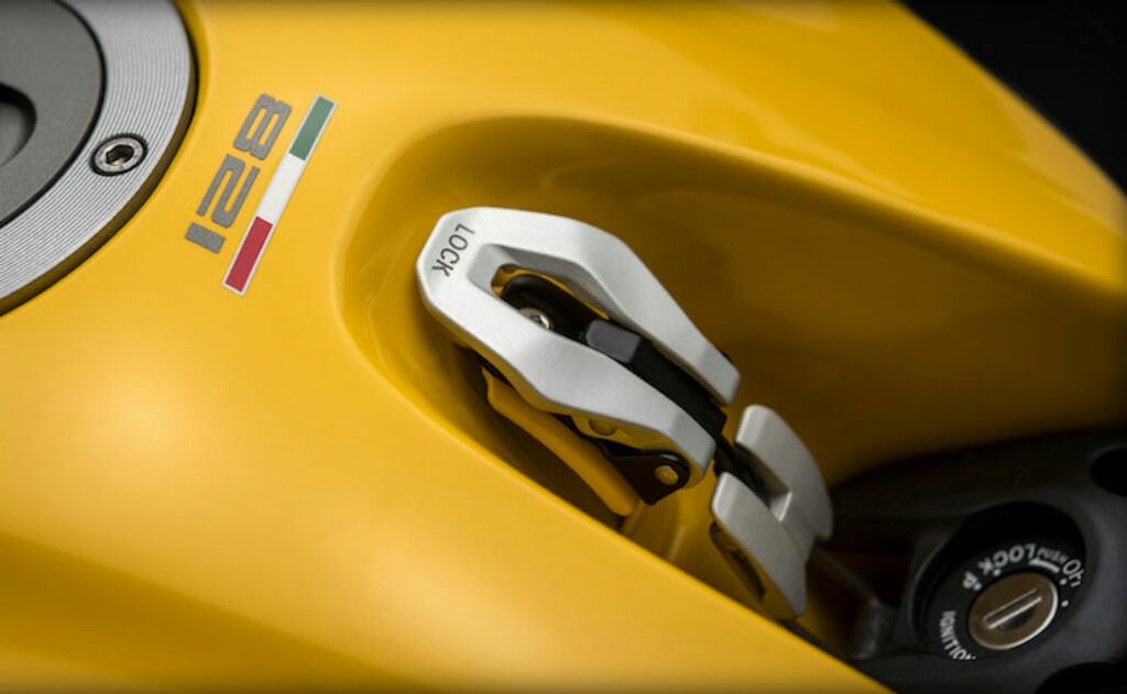 Ducati Monster 821 Tank