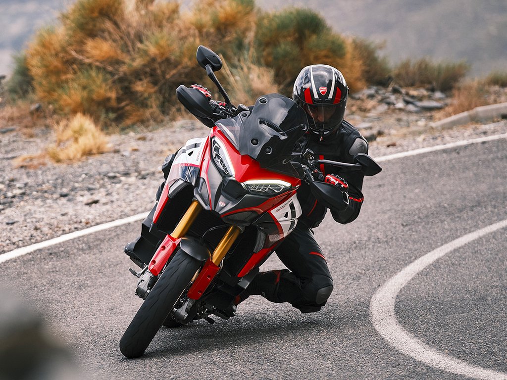 Ducati Multistrada V4 Pikes Peak Front