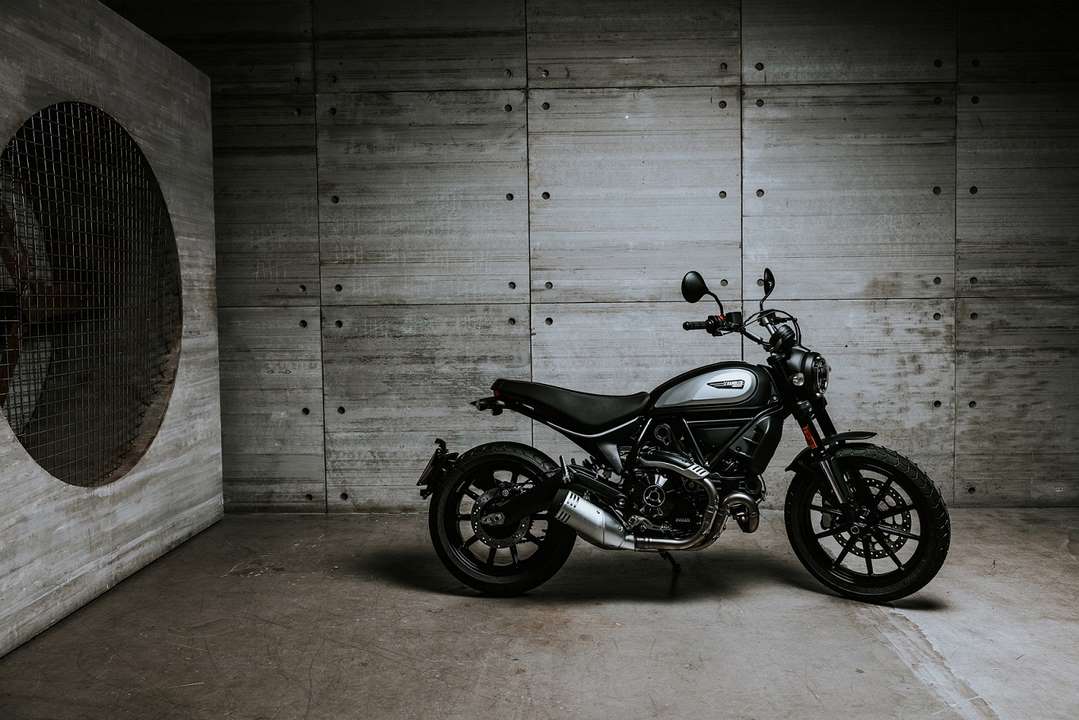 Ducati Scrambler Icon Dark