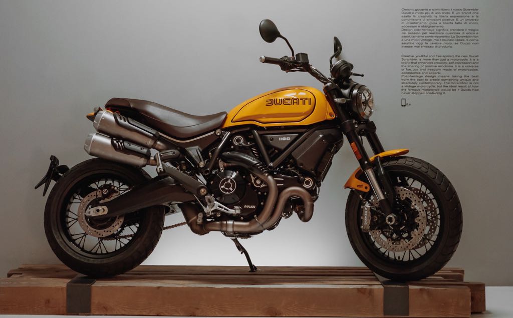 Ducati Scrambler Tribute 1100 PRO Side