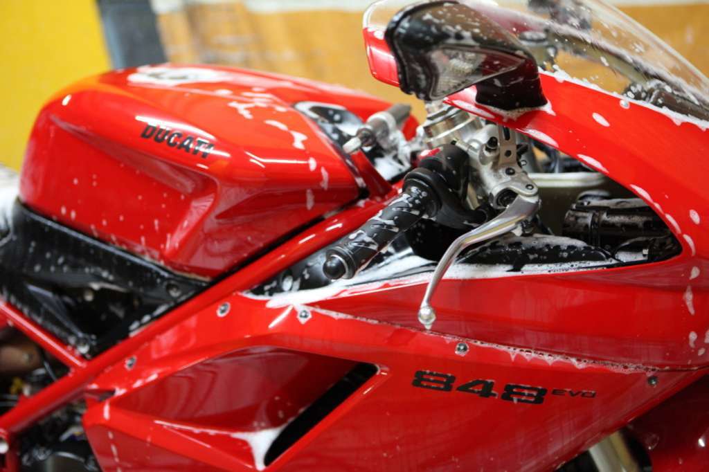 Ducati_848_Evo_Tank