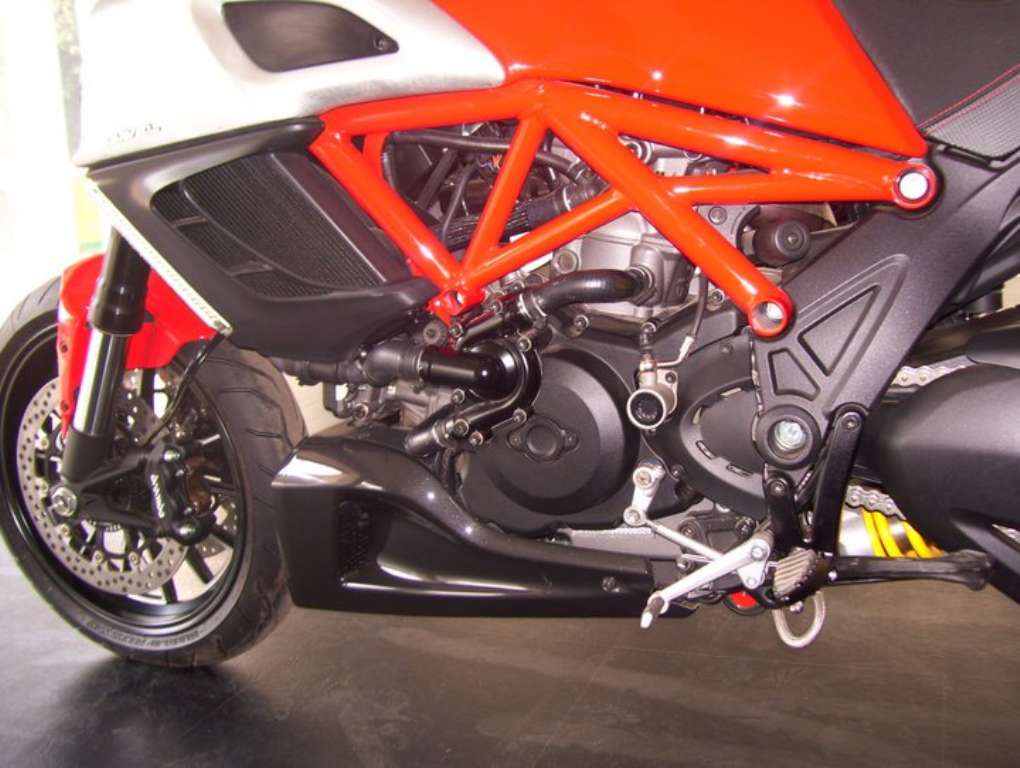 Ducati_Diavel_Engine
