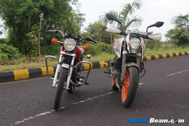 Duke 390 vs RD350