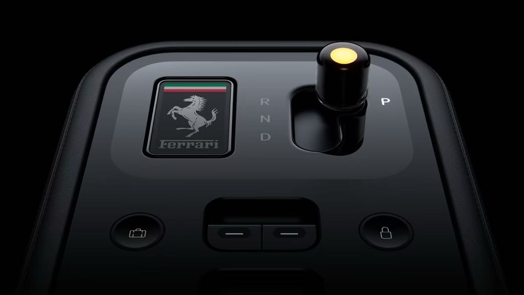 Ferrari Luce Features