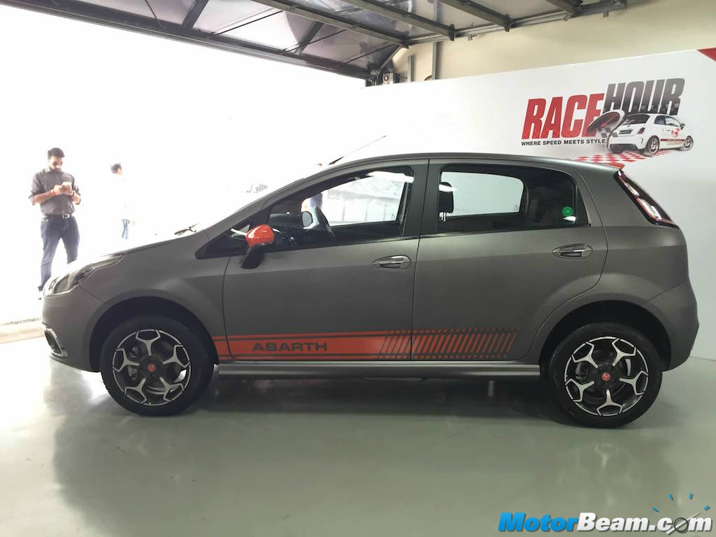 Fiat Abarth Punto Showcase Details