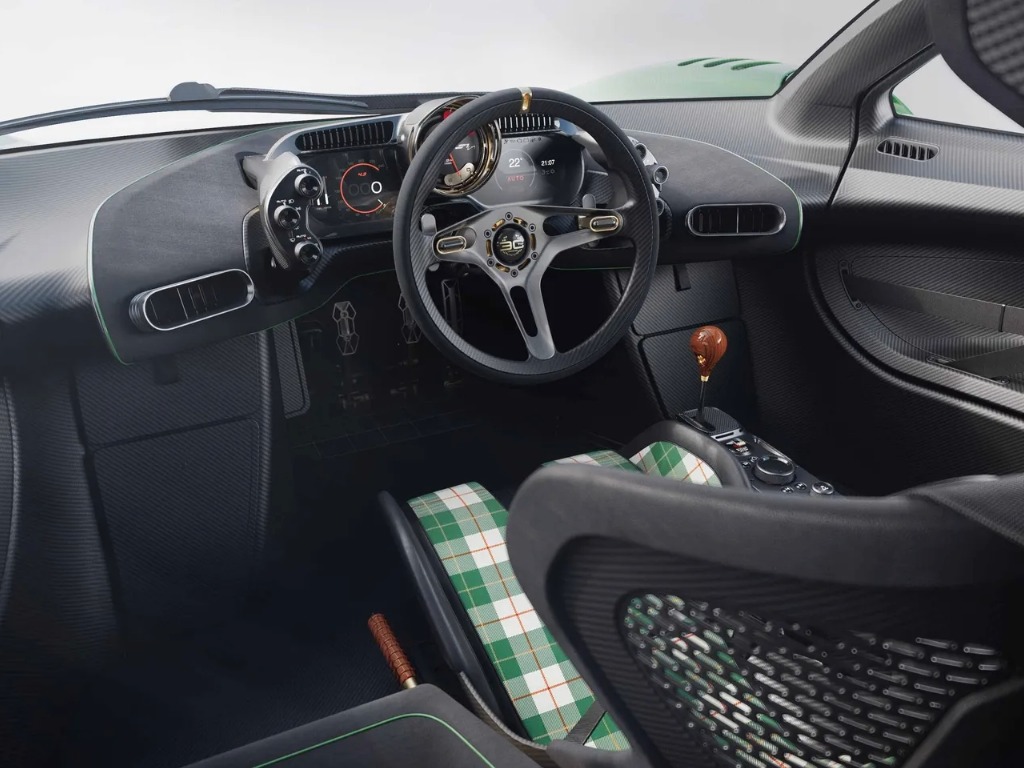 Gordon Murray S1 LM interior