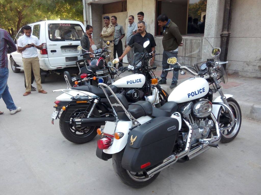 Harley Street 750 SuperLow Gujarat Police