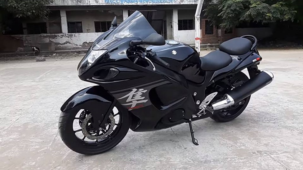 Hero Karizma Turned Hayabusa Front And Side