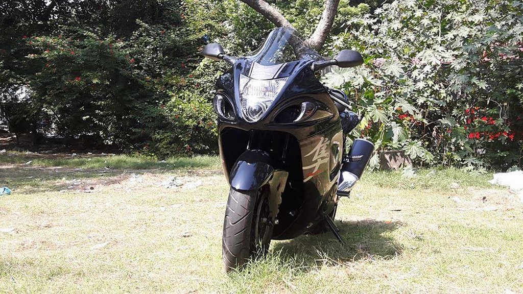 Hero Karizma Turned Hayabusa Front
