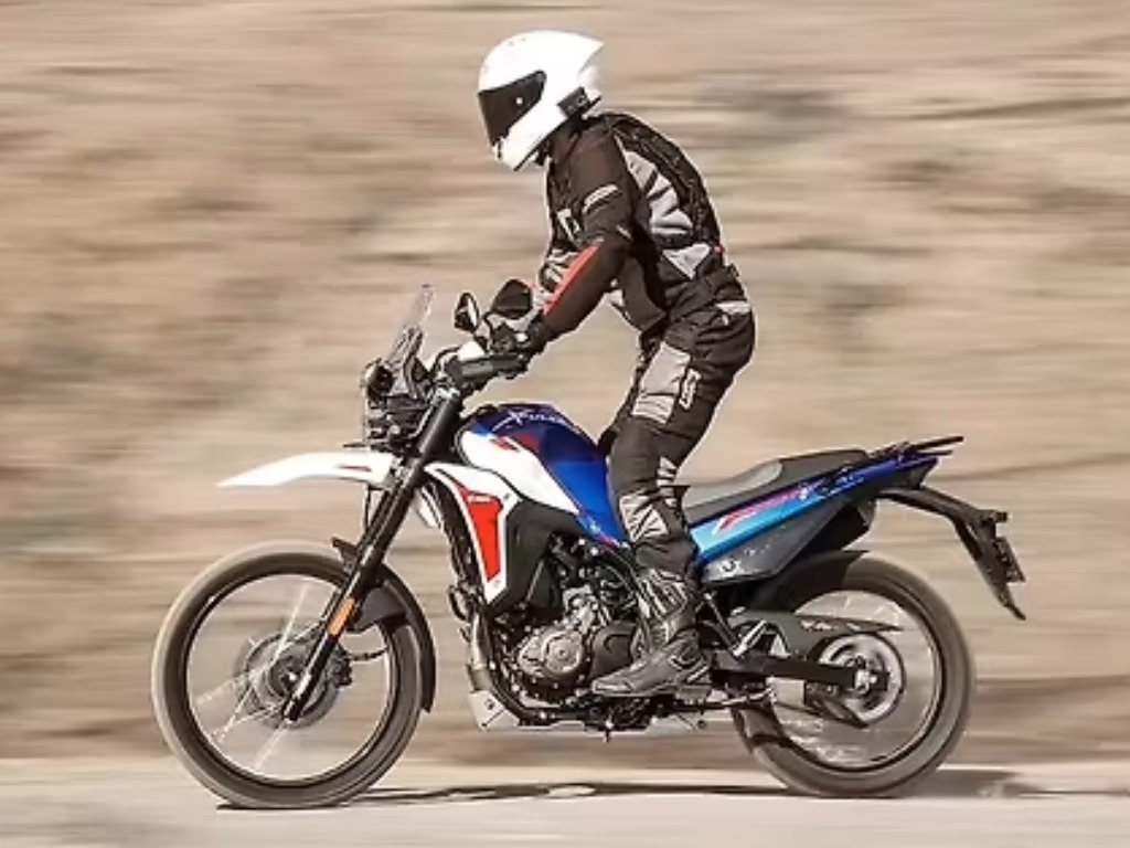 Hero Xpulse 210 side